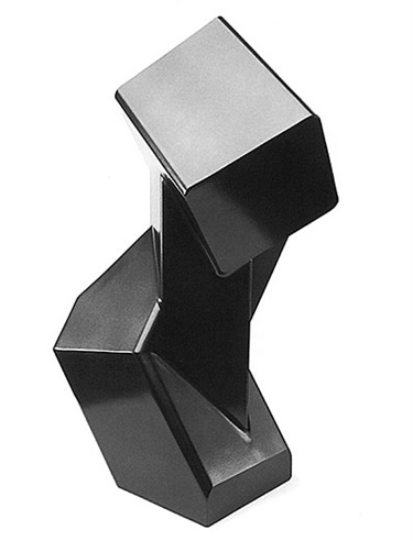 Robert Hague, ANIM, painted steel, 55 x 30 x 25 cm.