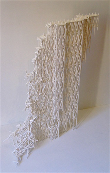 Kirsteen Pieterse, Ravine, foamcore, glue, 72 x 79 x 35 cm.