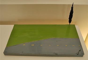 Noel McKenna, Man on Street, tin, wood, enamel paint, 28 x 36 x 62 cm. Courtesy of Greenaway Art Gallery, Niagara Galleries and Darren Knight Gallery.