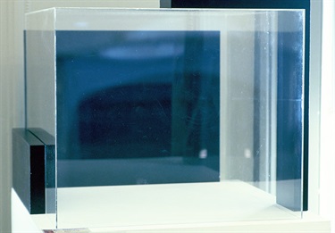 Francesca Mataraga, The Empty Space - Untitled I, Perspex, oil, MDF, 62 x 60 x 47 cm.