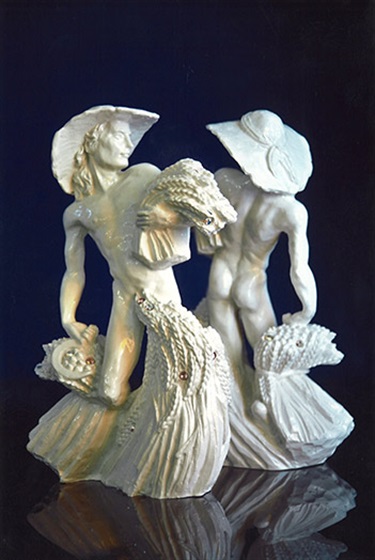 William Eicholtz, Paysans de Limoges, cast porcelain, Swarovski rhinestones, 45 x 25 x 15 cm (x 2). Courtesy of Michael Carr Gallery.
