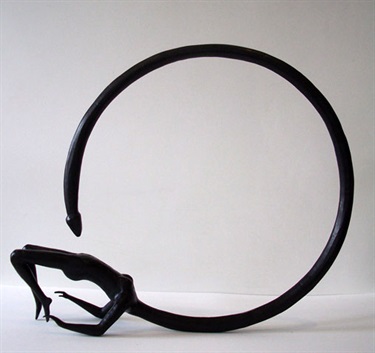 Heather B. Swann, Luxuria, bronze, 55 x 65 x 15 cm. Courtesy of Helen Maxwell Gallery.