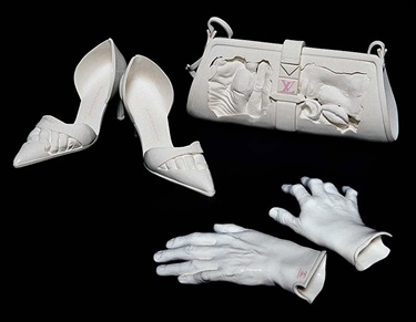 Dr Julie Bartholomew, I am...., porcelain, 60 x 60 x 16 cm.