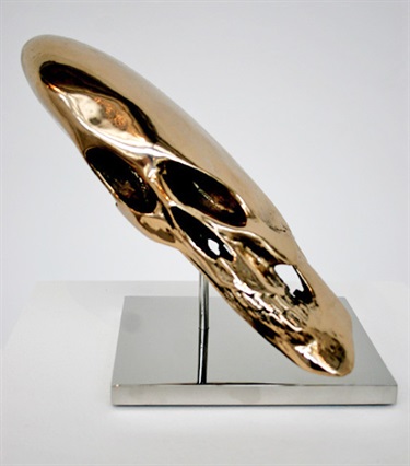 Louis Pratt,  The Ambassador's Skull 3.1, bronze, stainless steel, 16 x 22 x 38 cm. Courtesy of Australian Galleries.