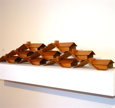 Flossie Peitsch, Peaks, wood, variable dimensions.