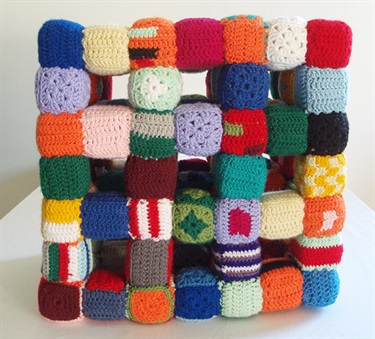 Kate Mackay, Soft Edge, wool, foam, 36 x 36 x 36 cm.