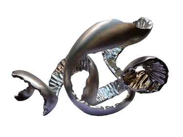 Rae Bolotin, Steel Peel, stainless steel, 70 x 60 x 50 cm. Courtesy of Stella Downer Fine Art.