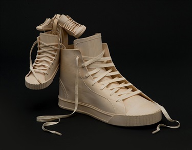 Sherrie Knipe, Boot Bling, pine veneer, cotton, 55 x 35 x 40 cm.