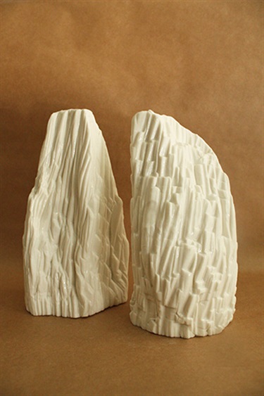 Sarah Schembri, Pinnacles, porcelain, 17.5 x 3 x 9 cm.