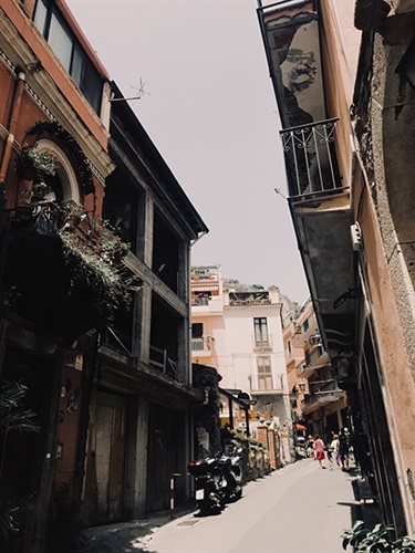 Streets of Sicily, Caspar Minchin, Yr 8, Cranbrook School