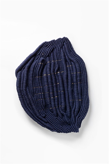 Kasia Dudkiewicz, Echo II, cotton rope, metallic thread, wool, 60 x 46 x 4 cm.
